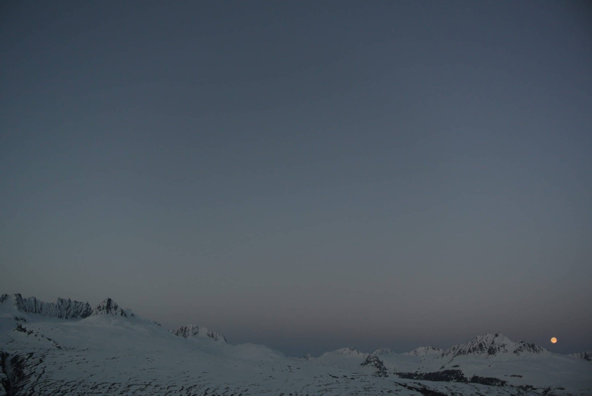 Helyum_Xavier-Carrard_Guide-de-montagne_Ski_Alaska_Ambiance_Lune
