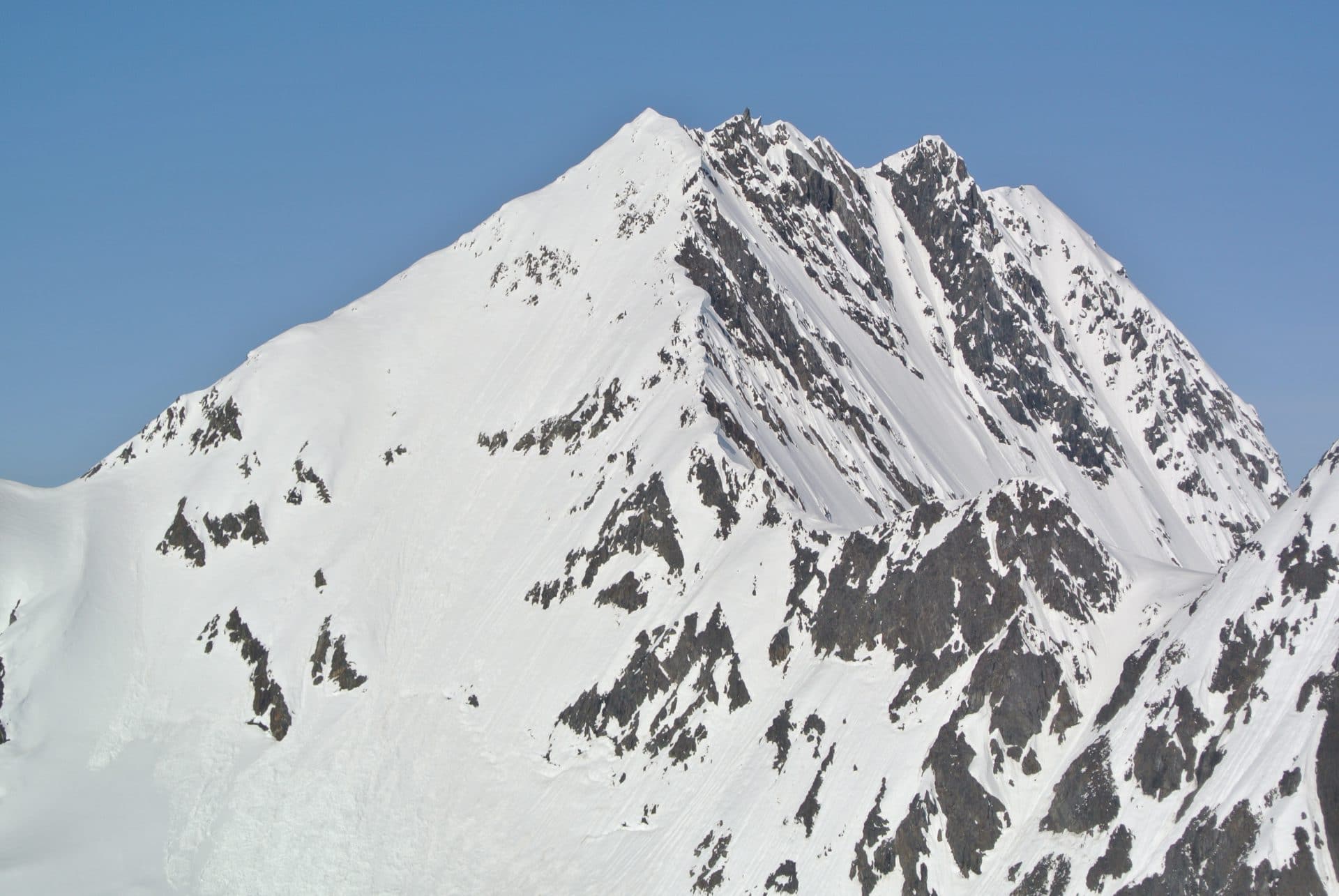 Helyum_Xavier-Carrard_Guide-de-montagne_Ski_Alaska_Saphire-Peak_Thomson-Pass