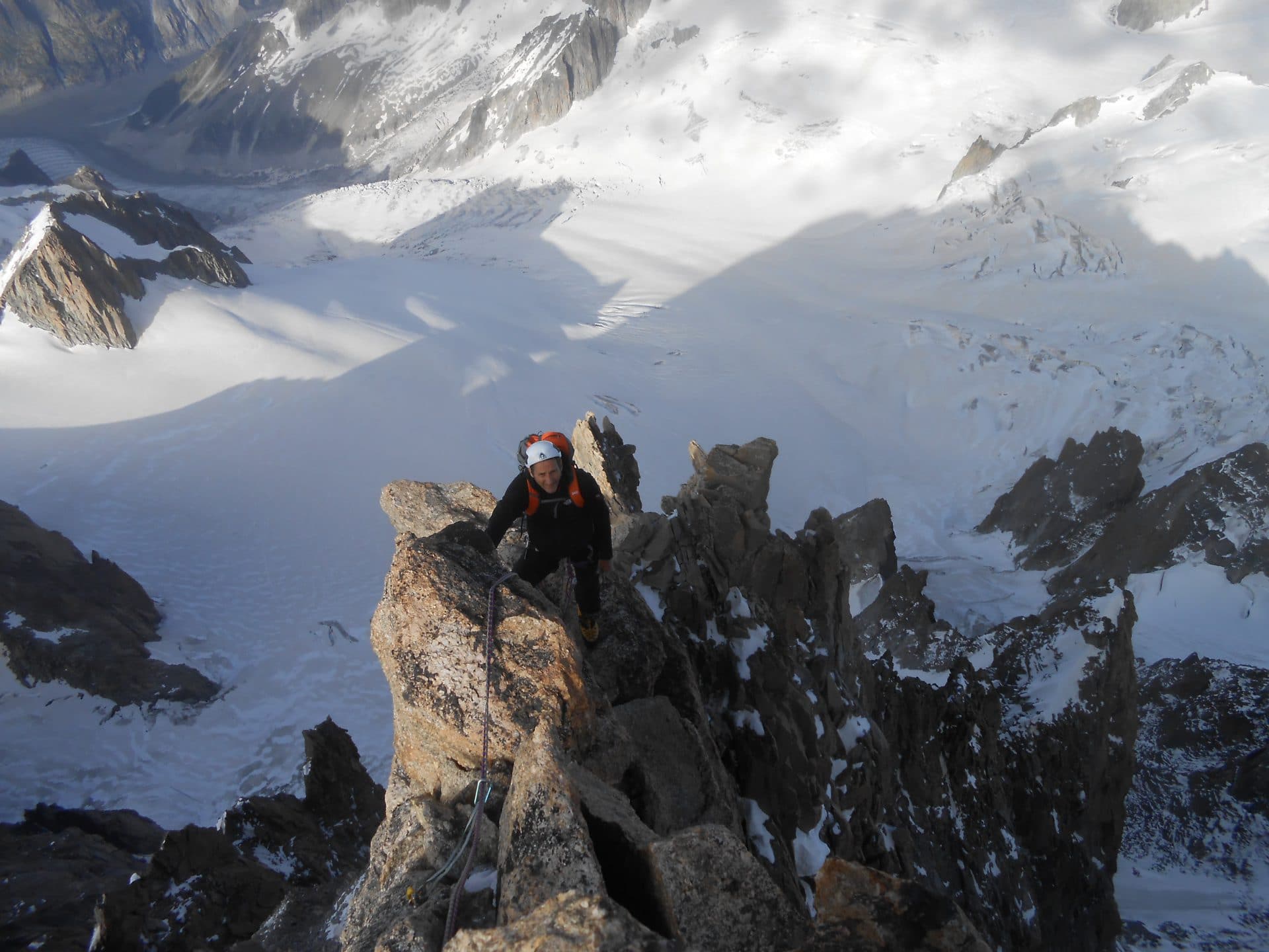 Helyum_Xavier-Carrard_guide-de-montagne_Pilier-Gervasutti_Mont-Blanc_du_tacul_France.1