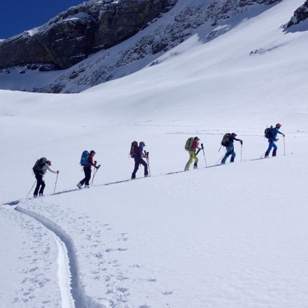 <span style="font-size:1.5em;">SKI</span><br/>Val Ferret – Italie<br/>/// mars 2018 ///<br/><span style="color: #b0cc00;">Places disponibles</span>
