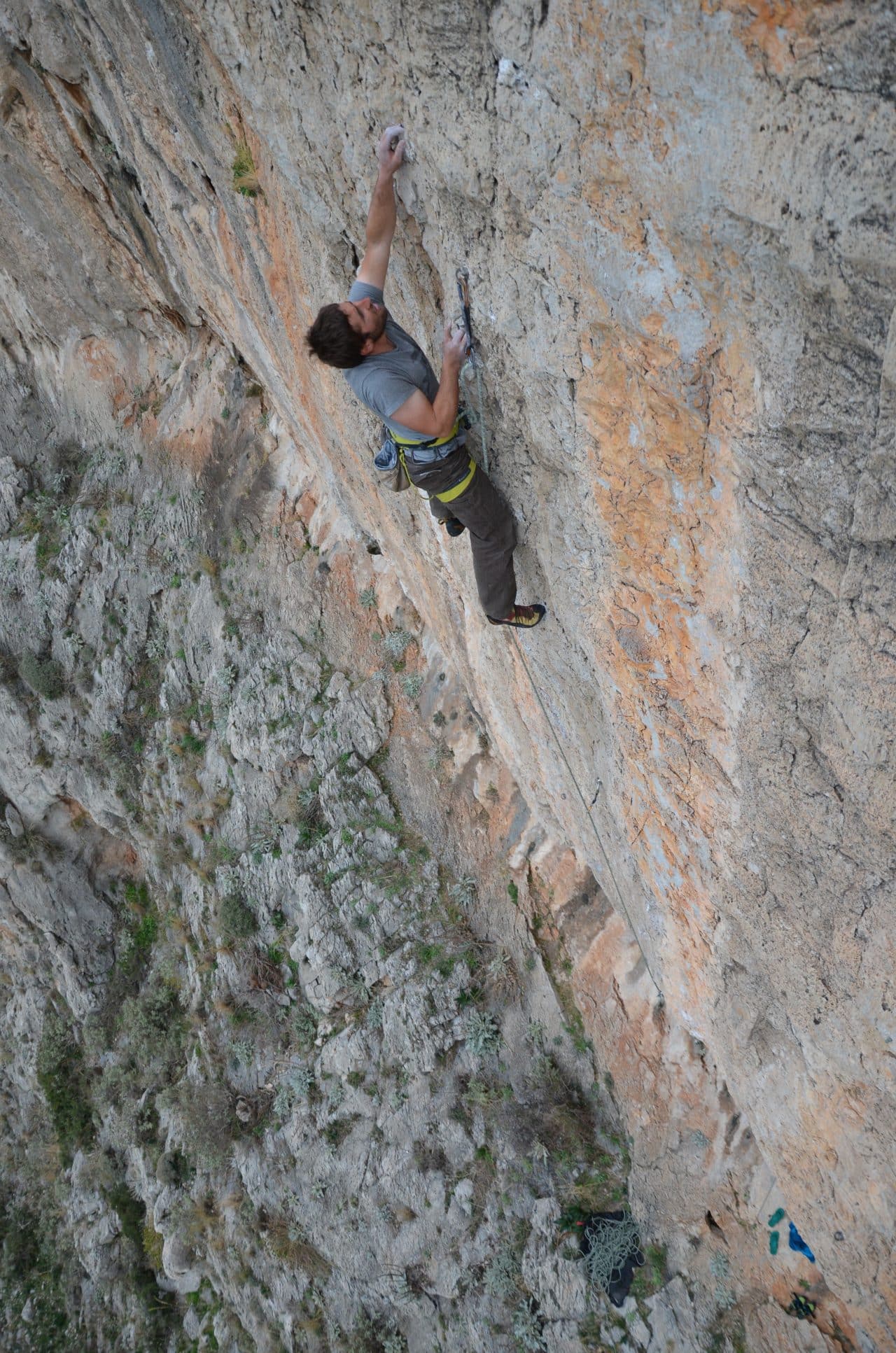 escalade-grece-athenes-yann-nussbaumer-guides-de-montagne-helyum-club-des-six