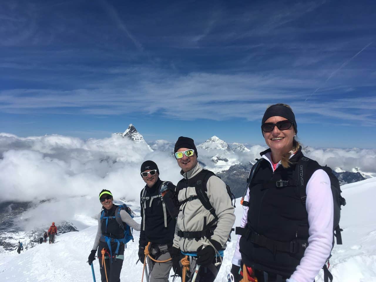 Un week-end entre fête et montagne à Zermatt pour l'anniversaire de Marc avec Yann, guide à Helyum.