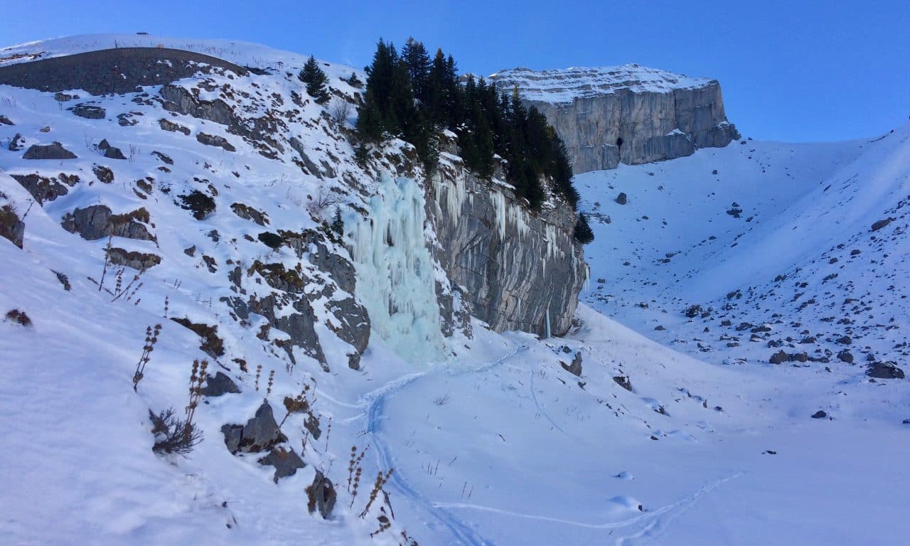 <span style="font-size:1.5em;">GLACE </span><br> Dry tooling<br> /// 28 novembre 2026 /// <br><span style="COLOR: #B0CC00;">Places disponibles</span>