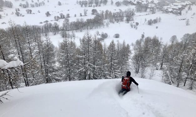 <span style="font-size:1.5em;"><span class="caps">SKI</span> </span><br> Ski <span class="amp">&</span> yoga – Val Ferret <br> /// janvier 2020 /// <br><span style="color: #b0cc00;"> Encore 4 places </span>