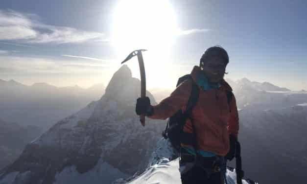 <span style="font-size:1.5em;"> ALPINISME </span><br/> Dent d’Hérens <br/> /// aout 2022 /// <br/><span style="color: #b0cc00;">Places disponibles</span>