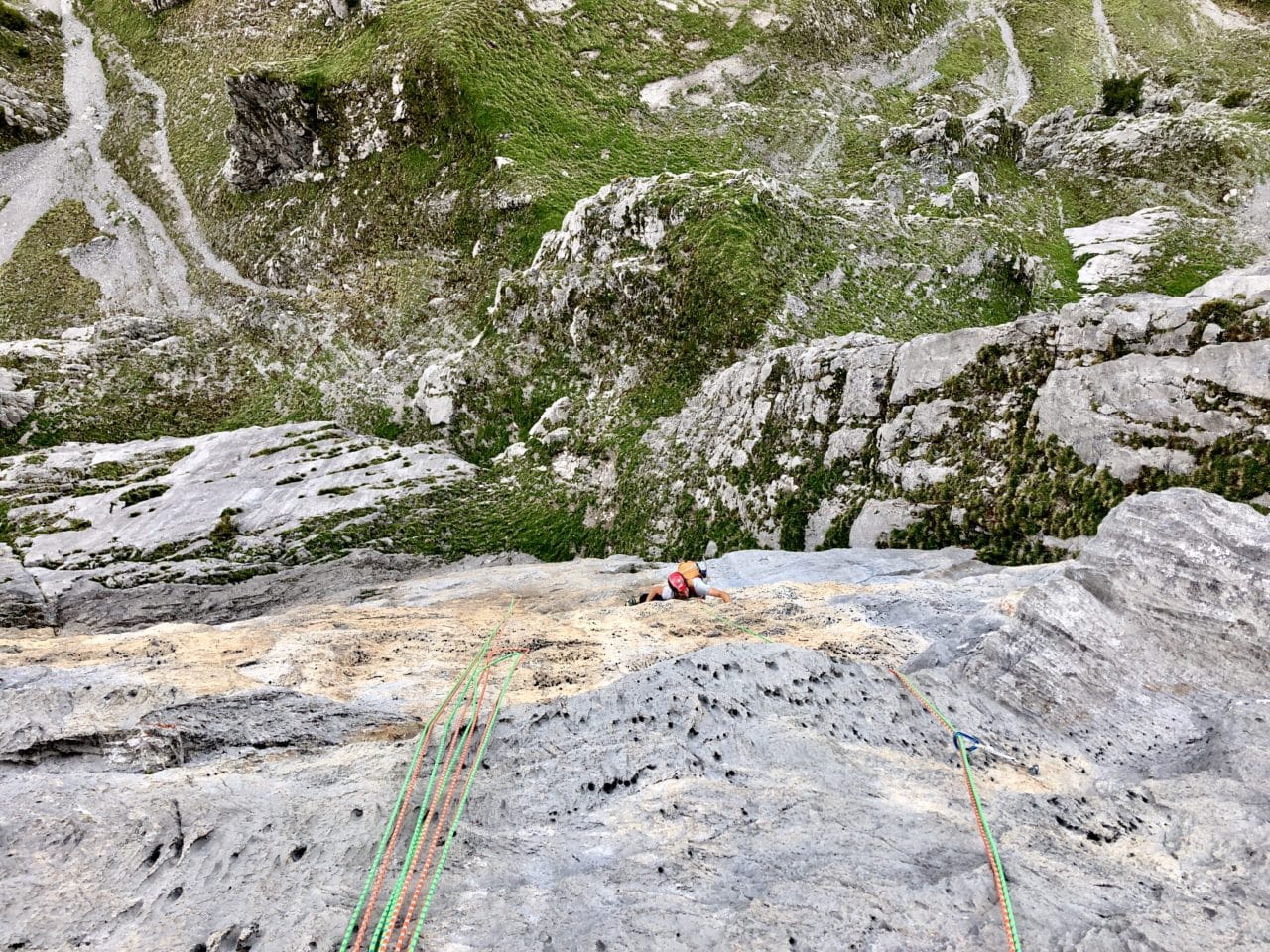 Escalade de longues voies aux Perrons, à la Rote Fluh et aux Wenden avec Alexandre Gal et Yann Nussbaumer guides chez Helyum