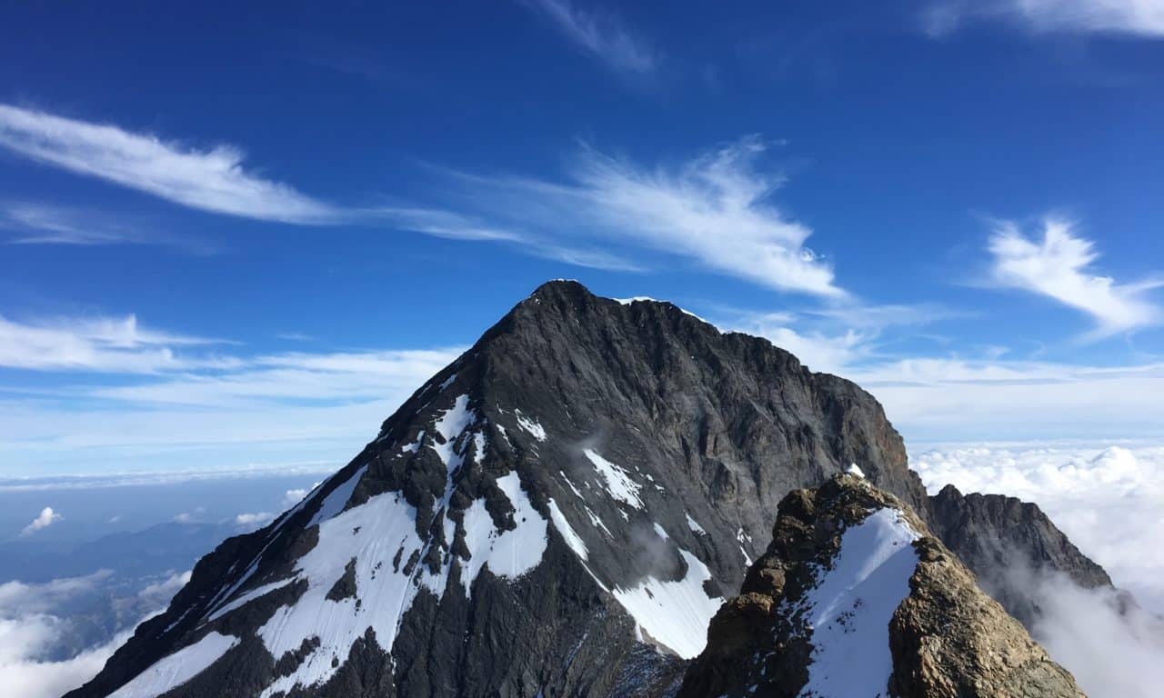 <span style="font-size:1.5em;"> ALPINISME </span><br/> Eiger <br/> /// Août 2023 /// <br/><span style="color: #b0cc00;">Places disponibles</span>