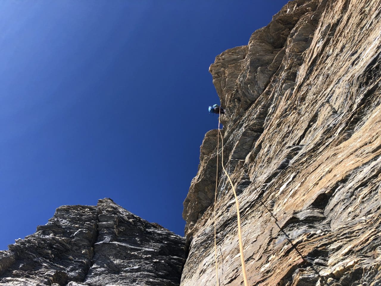 Traversée intégrale des Combins avec le guide de montagne Yann Nussbaumer d'Helyum