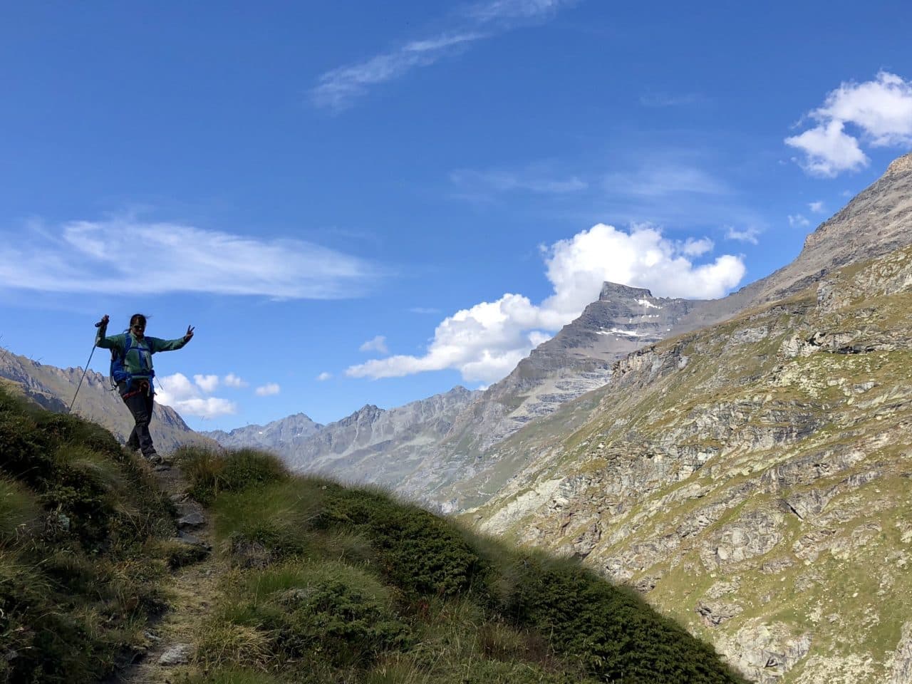 Traversée intégrale des Combins avec le guide de montagne Yann Nussbaumer d'Helyum