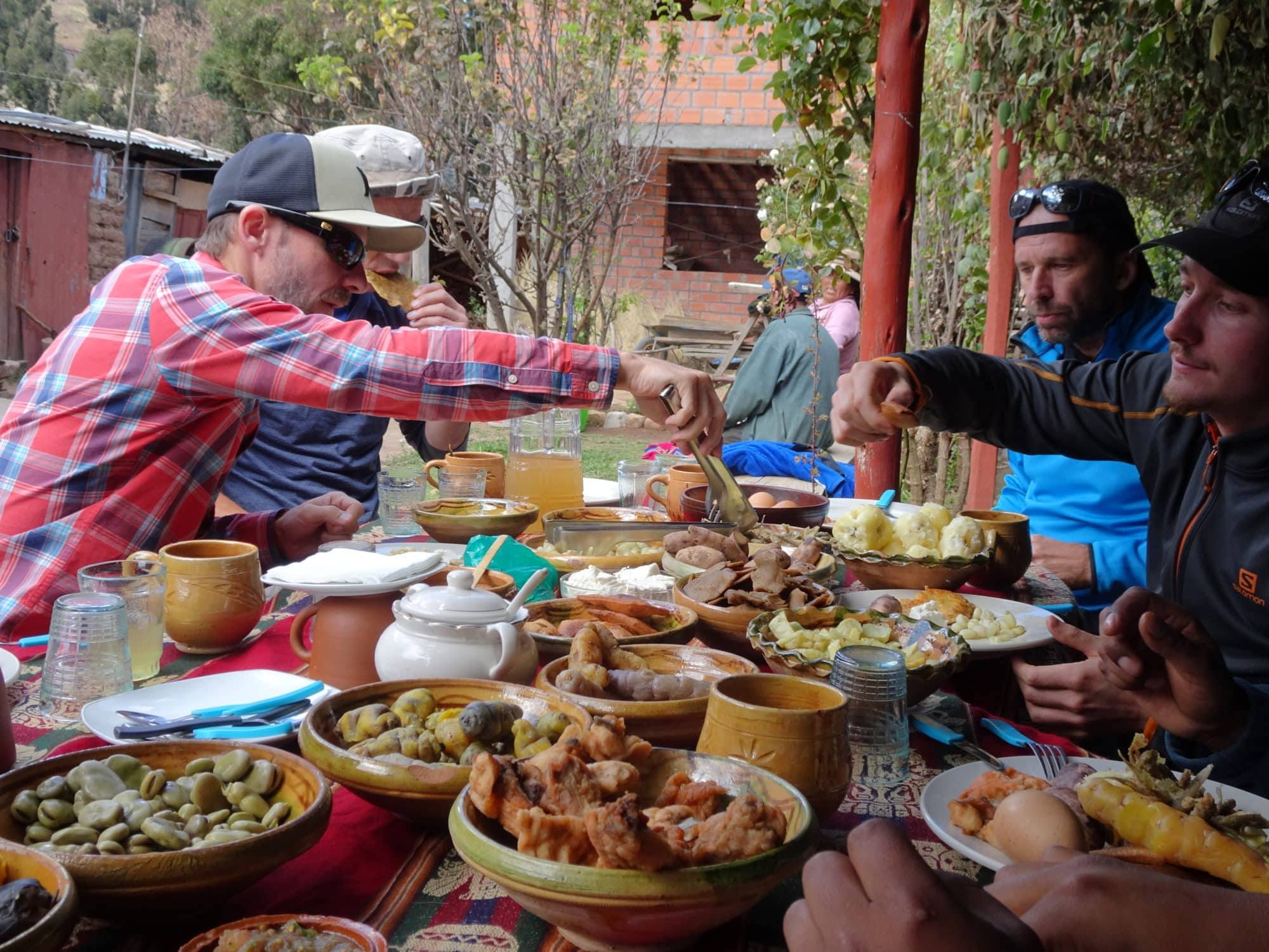 Bolivie, repas chez l'habitant. carrard Xavier