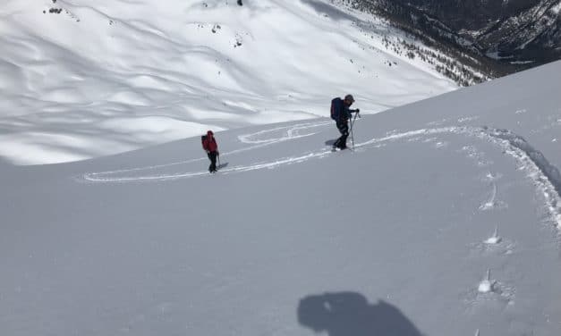 <span style="font-size:1.5em;"><span class="caps">SKI</span> </span><br> Initiation ski de randonnée <br> /// janvier 2020 /// <br><span style="color: #b0cc00;"> Place disponible </span>