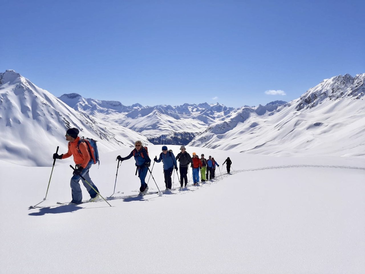 Ski de randonnée aux Grisons à Sertig avec Yann Nussbaumer guide de montagne chez Helyum