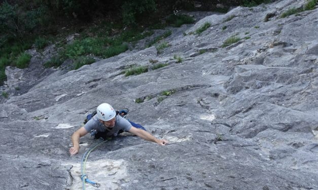 <span style="font-size:1.5em;"> ESCALADE </span><br/> longue voie en bas valais <br/> /// 26 juin 2025 /// <br/><span style="COLOR: #B0CC00;"> Places disponibles </span>