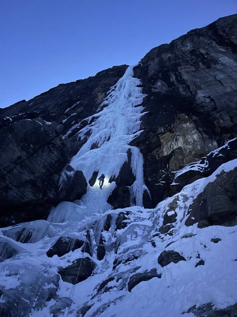 Repentance Cogne cascade de glace avec Yann Nussbaumer guide chez Helyum