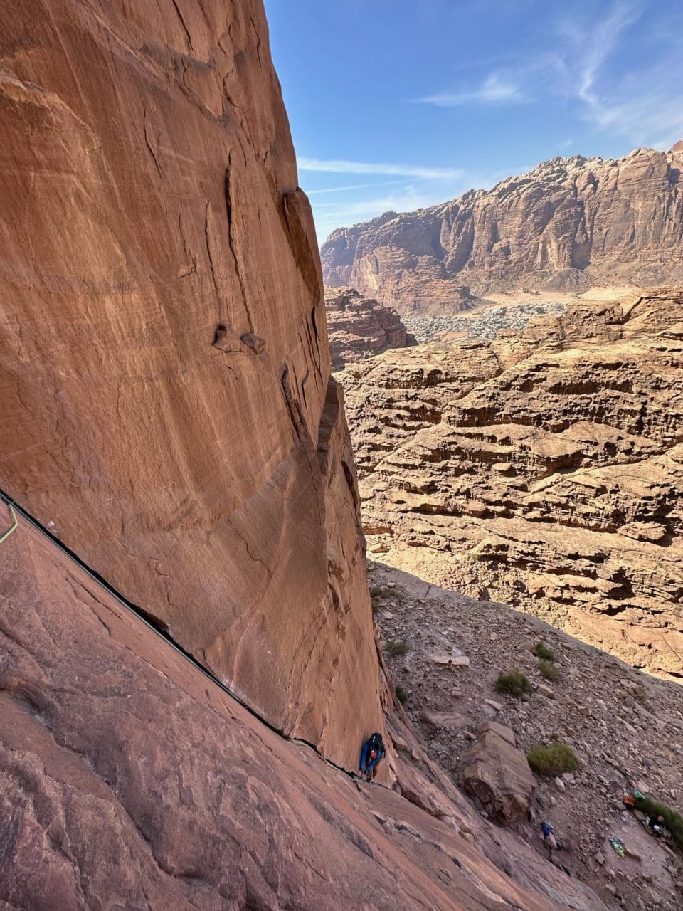 Wadi Rum escalade avec Jérôme Gottofrey guide chez Helyum