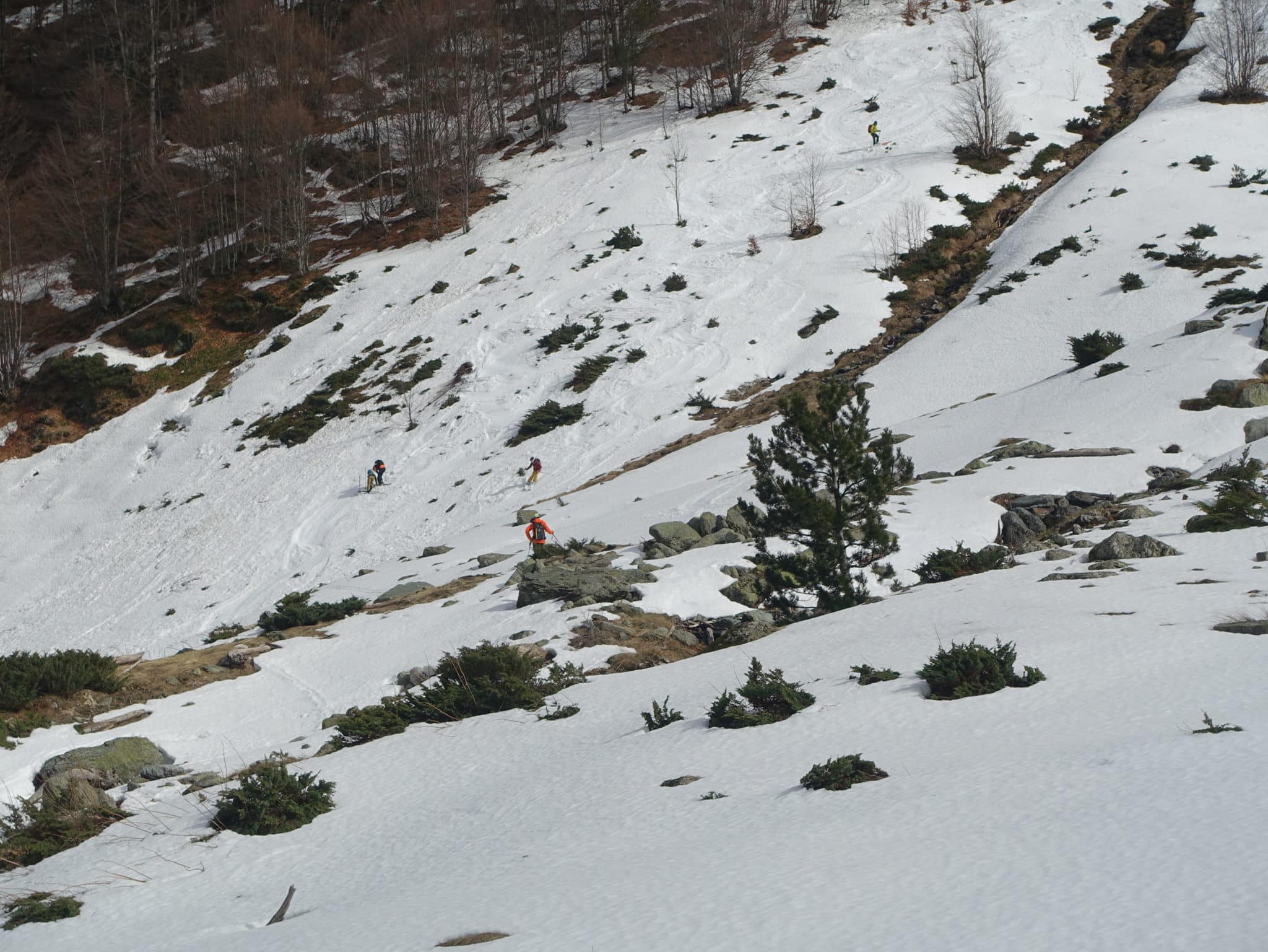 Kosovo ski randonnée helyum.ch ski de printemps