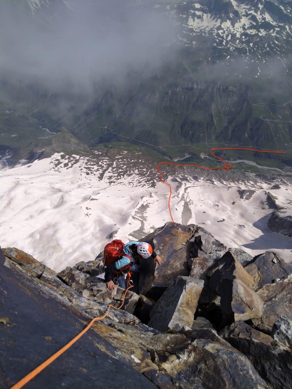 Helyum.ch eperon nord est grande gliere en haut de la face approche