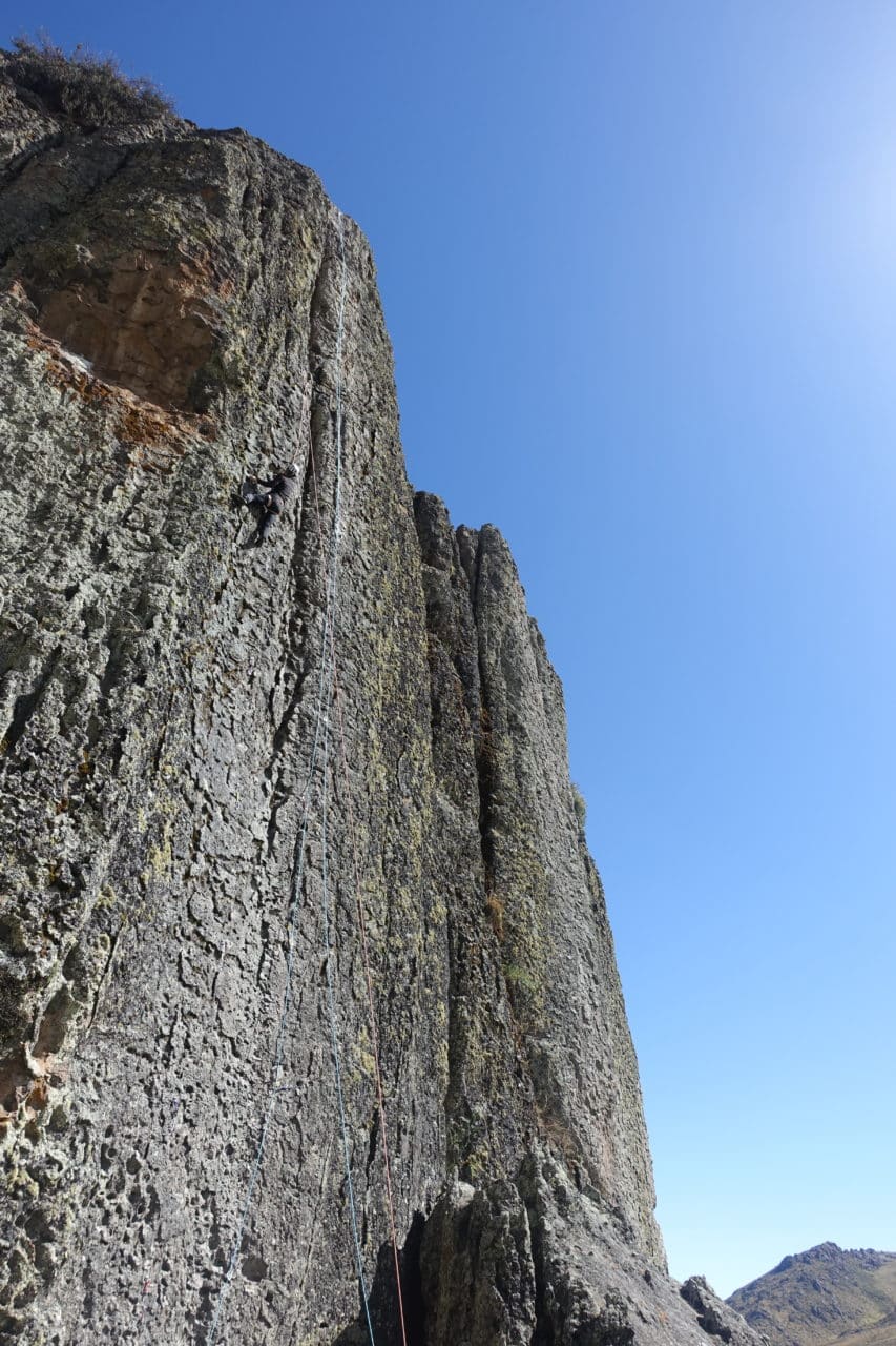 Helyum.ch Pérou sauvage hatun machay escalade