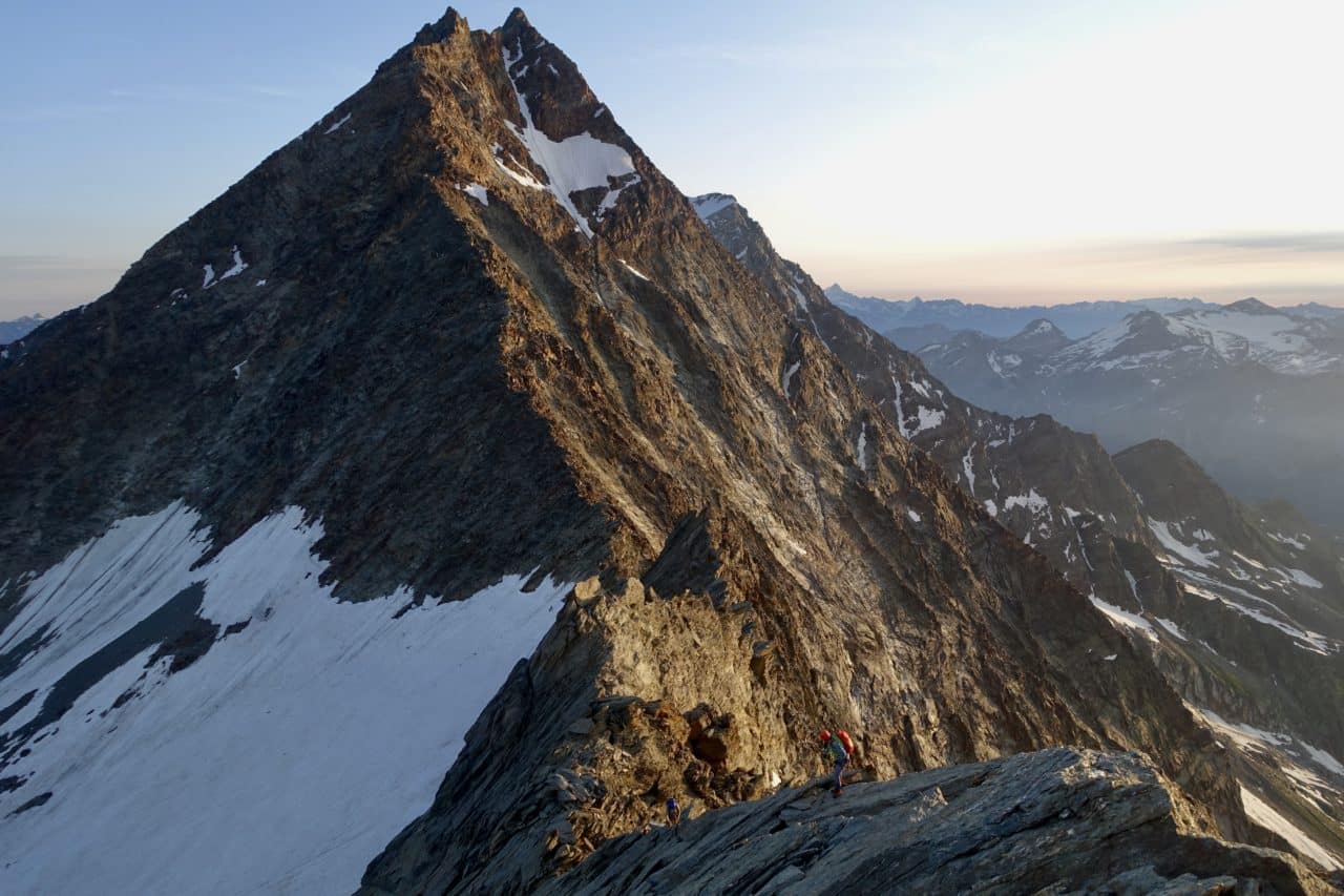 Helyum.ch Arete nord du Weissmies autre cordée