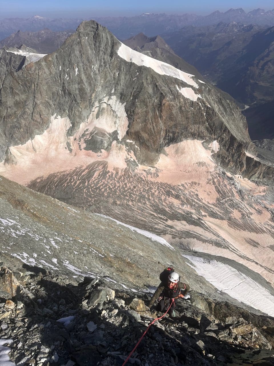 Arête des 4 ânes, Dent Blanche avec Jérôme Gottofrey guide de montagne chez Helyum