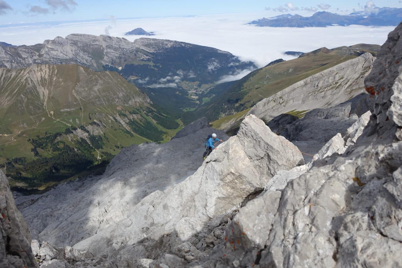 Helyum.ch arete du doigt pointe percée. Ambiance automnale