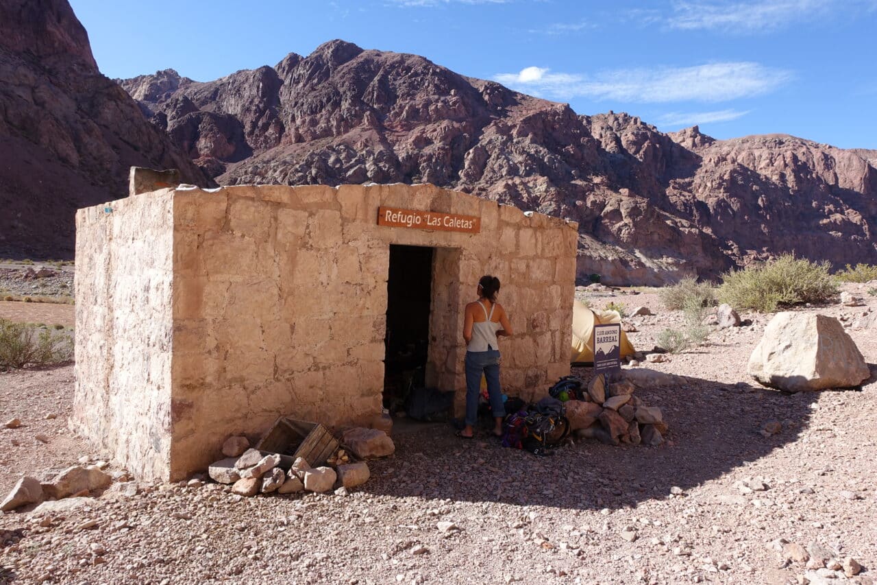 Helyum.ch grimpez en argentine Refuge Las caletas barreal