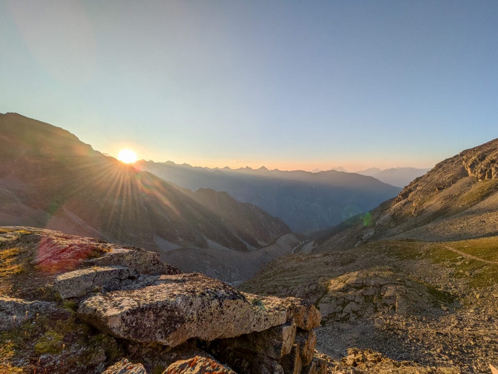 <span style="font-size:1.5em;"> NATURE </span><br> Gross Bigerhorn<br> /// 5 & 6 Septembre 2025 /// <br><span style="color: #b0cc00;"> Places Disponibles </span>