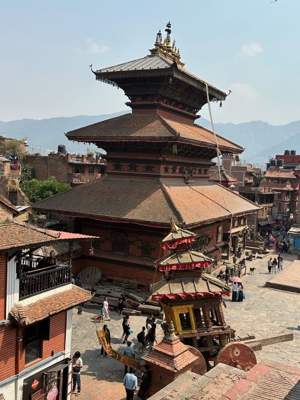 Nepal Lobuche-est avec Jérôme Gottofrey guide chez Helyum