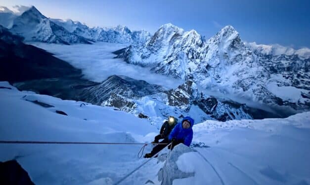 Le Lobuche-Est, un 6000m au milieu des géants