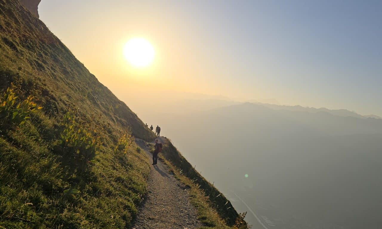<span style="font-size:1.5em;"> NATURE </span><br> Tour du Grand Chavalard <br> /// 4 Octobre 2025/// <br><span style="color: #b0cc00;"> Places Disponibles </span>