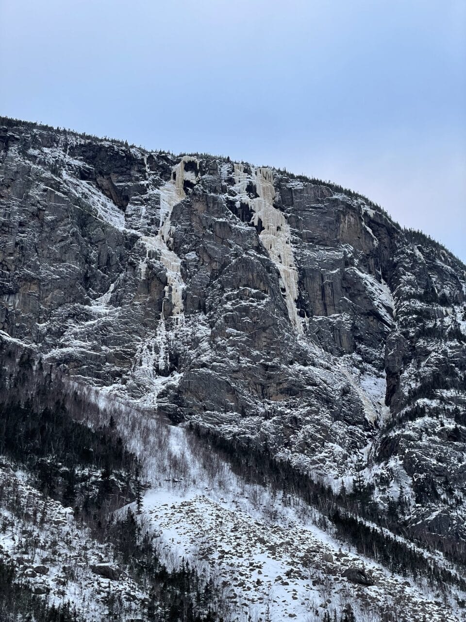 Helyum Alexandre Gal Cascade de glace Québec