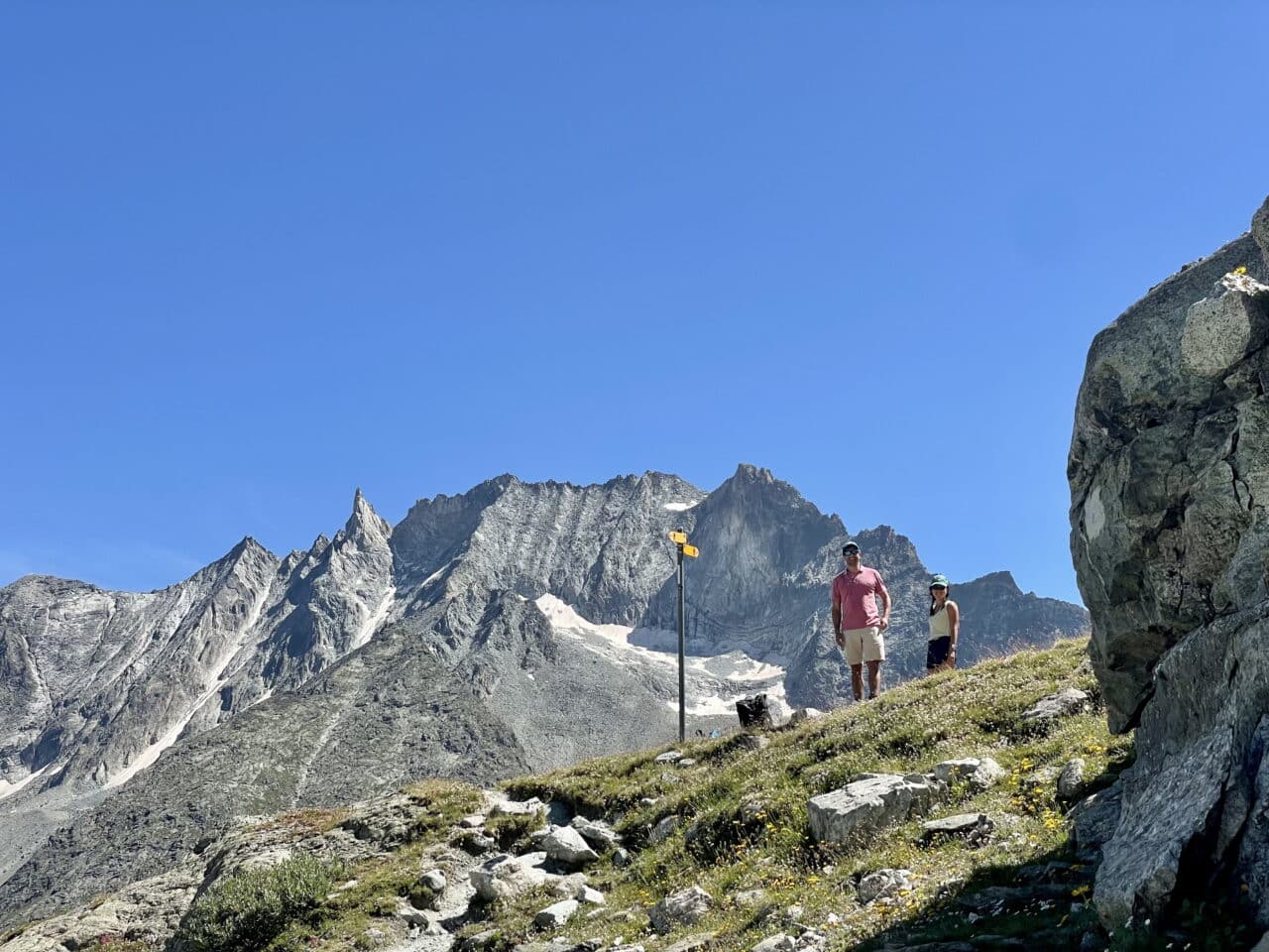 Découverte de l'alpinisme à Arolla avec Yann Nussbaumer et Mathilde Oeuvrard