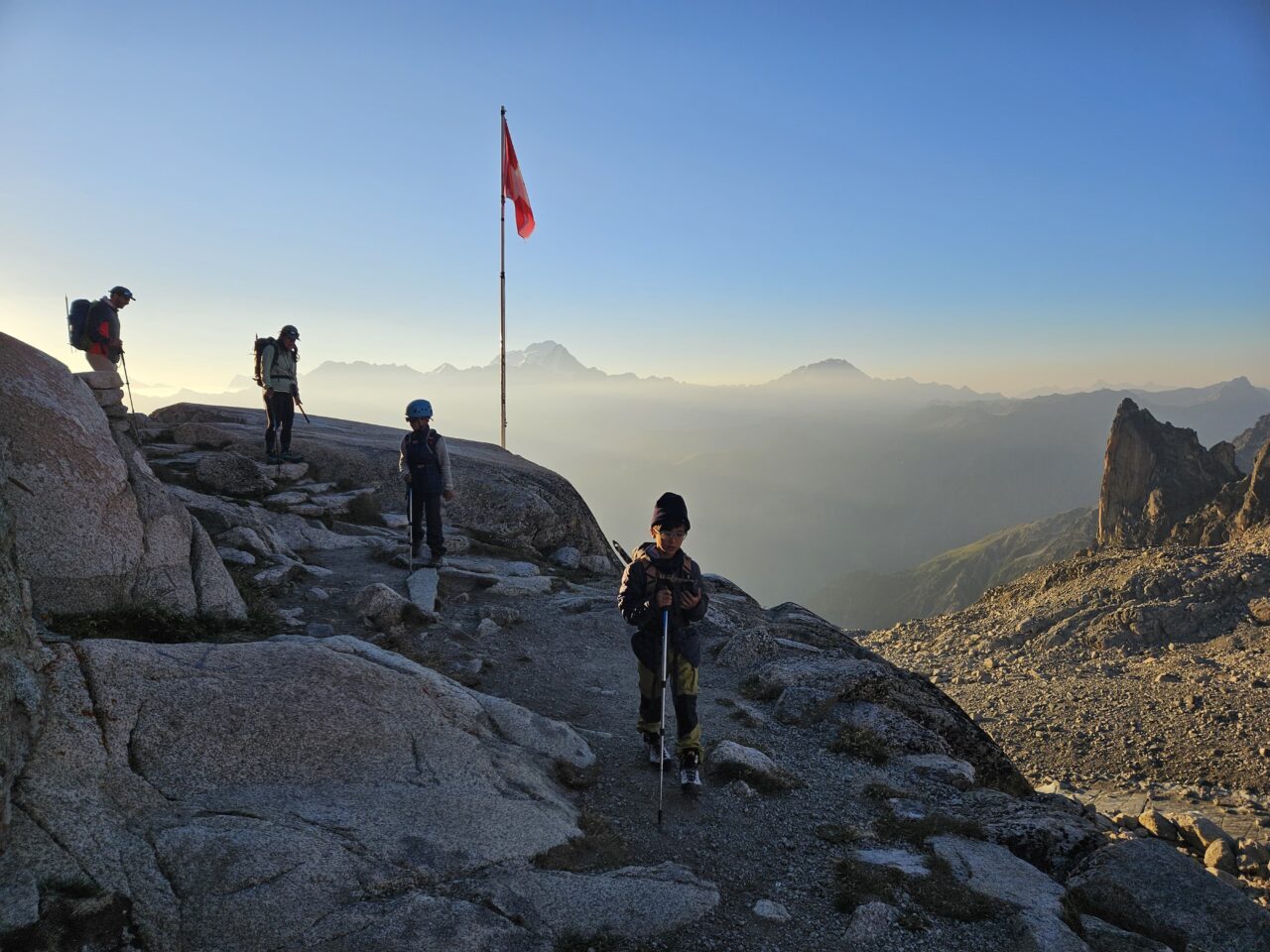 Découverte de l'alpinisme à Arolla avec Yann Nussbaumer et Mathilde Oeuvrard