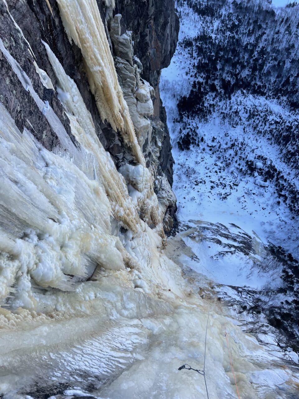 Helyum Alexandre Gal Cascade de glace Québec