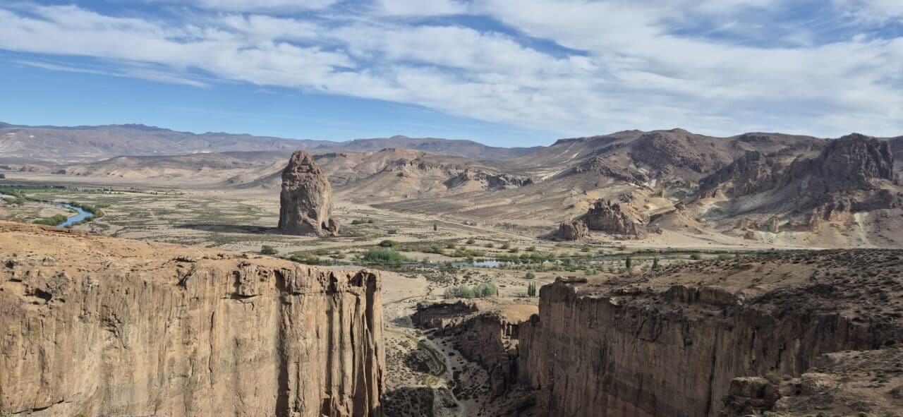 Helyum.ch, canyon vue de loin, la buitrera, argentine patagonie