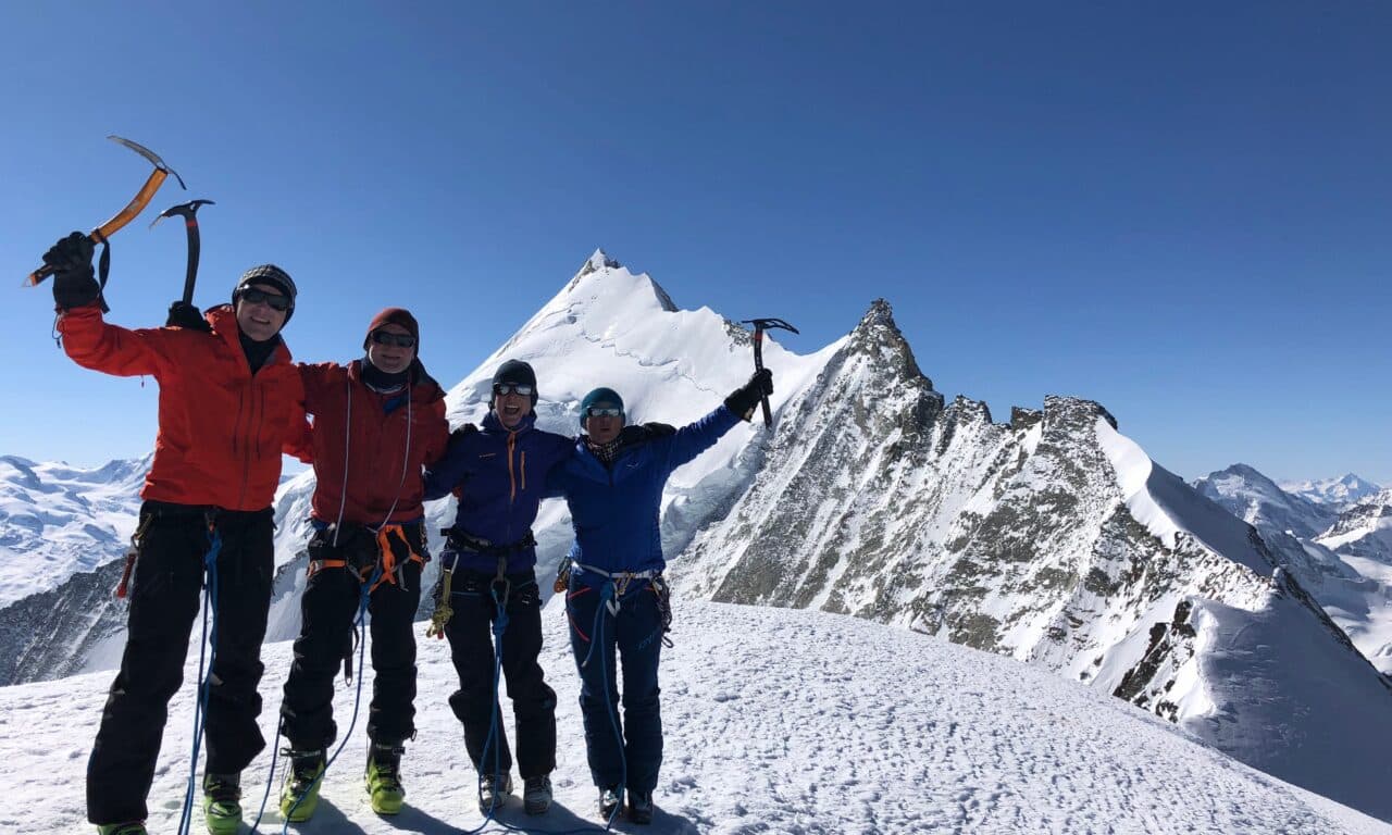 <span style="font-size:1.5em;"> SKI </span><br/> Haute-route Imperiale <br/> /// 8 au 12 avril 2026 /// <br/><SPAN STYLE="color: #b0cc00;"> Places disponibles </span>