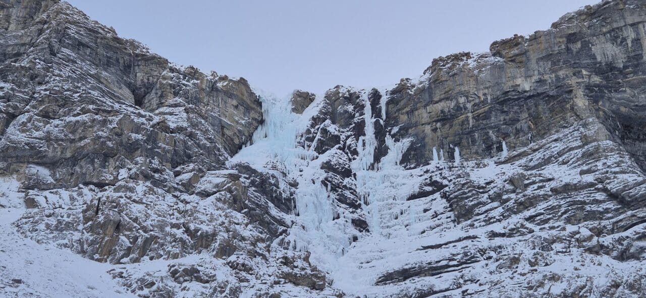 Cascade de glace Murchison Falls et Virtual Reality Icefields parkway