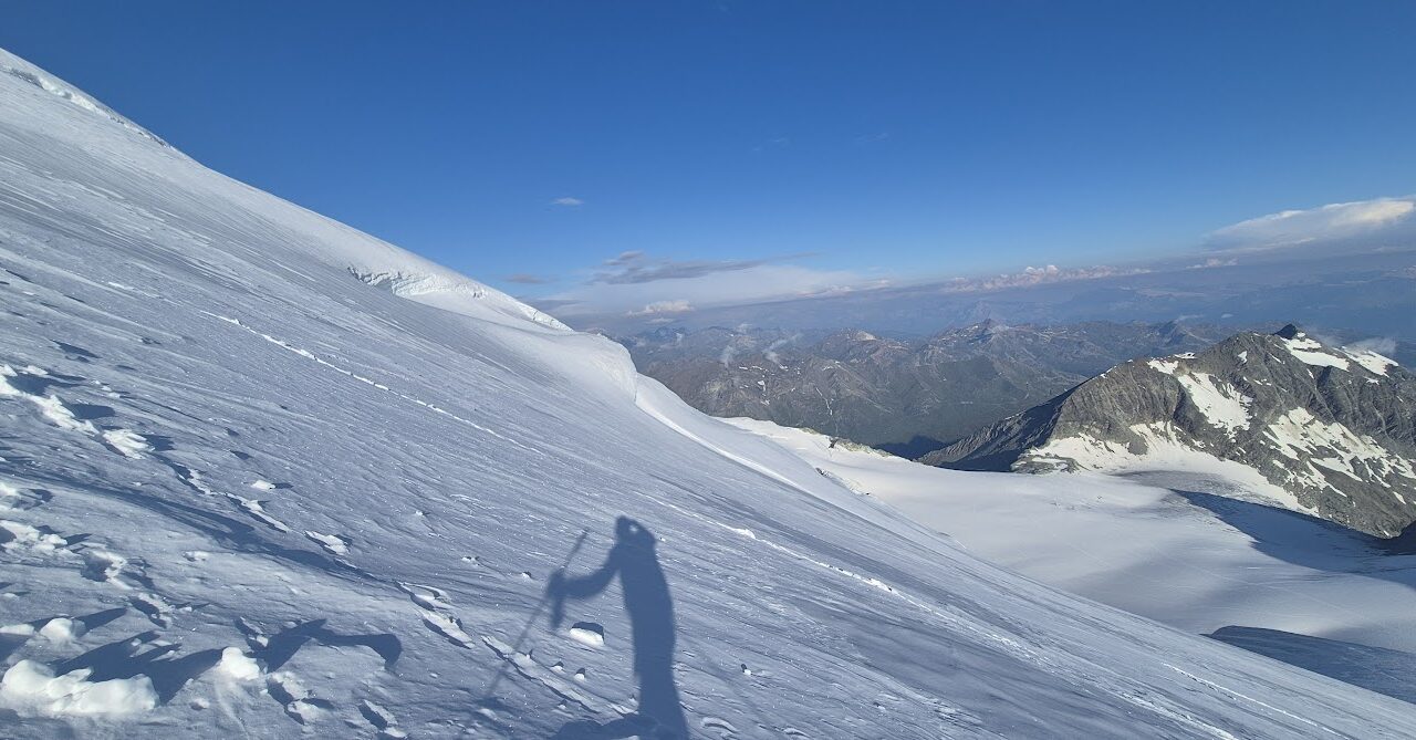  <span style="font-size:1.5em;"> ALPINISME </span><br> Ascension du Bishorn  <br> /// 27 et 28 juin 2026 /// <br><span style="COLOR: #B0CC00;"> Places disponibles </span>