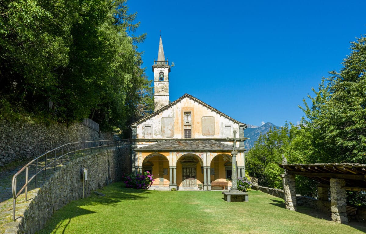 <span style="font-size:1.5em;"> NATURE </span><br> Arnad, ça vous dit?<br> /// 20 au 23 Avril, 2026/// <br><span style="color: #b0cc00;"> Places Disponibles </span>