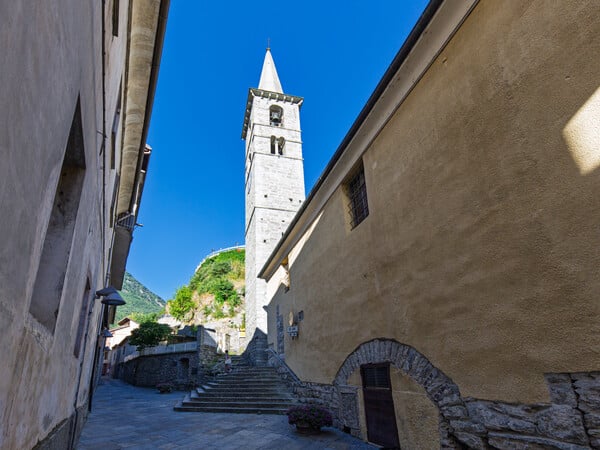 <span style="font-size:1.5em;"> NATURE </span><br> Arnad, ça vous dit?<br> /// 20 au 23 Avril, 2026/// <br><span style="color: #b0cc00;"> Places Disponibles </span>