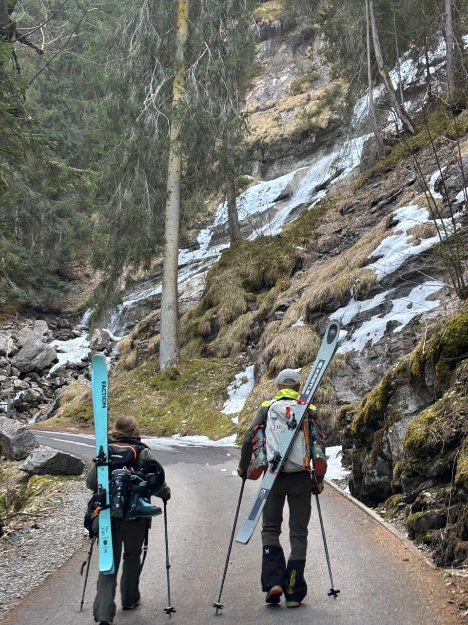 Helyum.ch article générations montée Griesalp