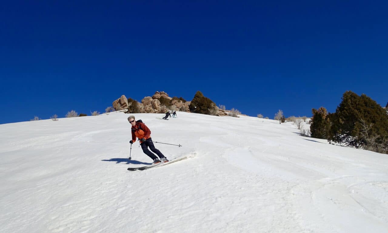 <span style="font-size:1.5em;"> SKI </span><br/> Ouzbékistan Asie centrale <br/> /// 18-27 février 2028 /// <br><span style="color: #b0cc00;"> Places Disponibles</span>