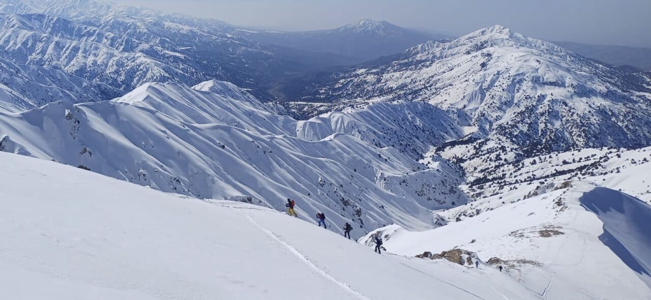 Ouzbekistan mars Helyum.ch ski région Chimgan eperon