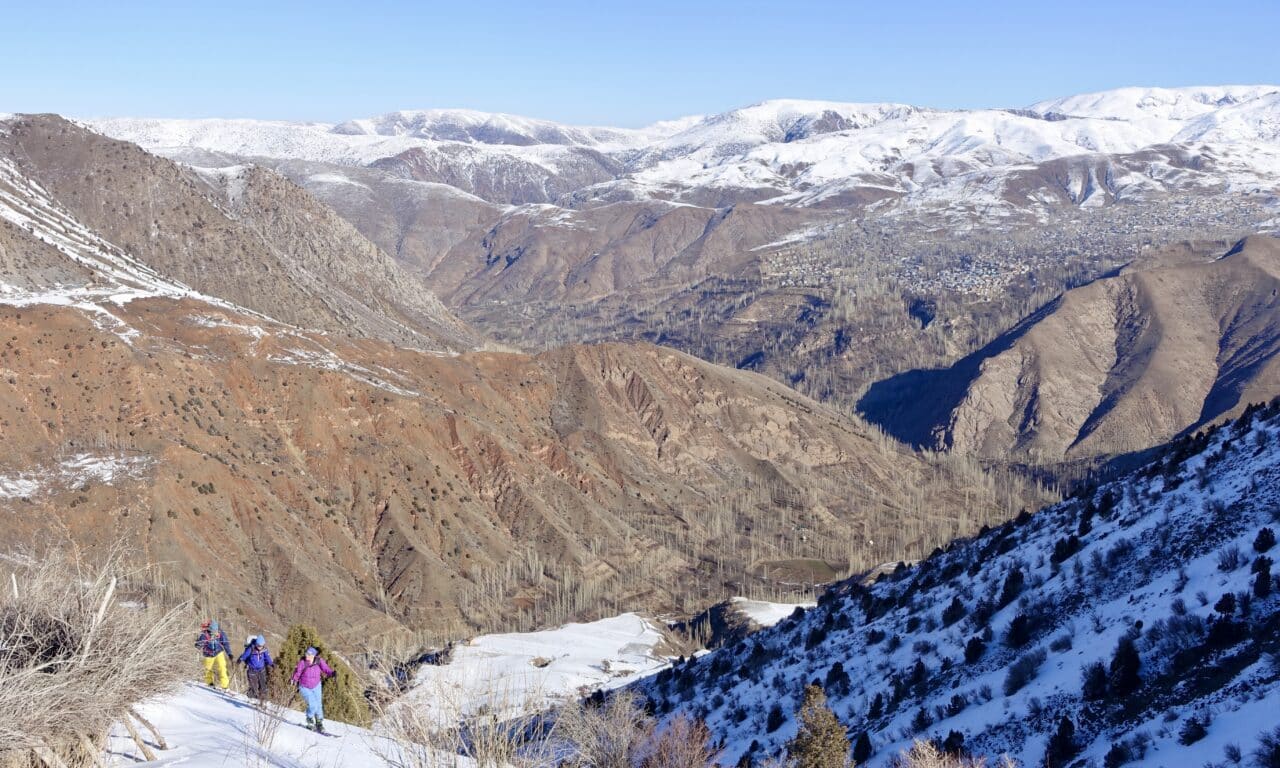 <span style="font-size:1.5em;"> SKI </span><br/> Ouzbékistan Asie centrale <br/> /// 18-27 février 2028 /// <br><span style="color: #b0cc00;"> Places Disponibles</span>