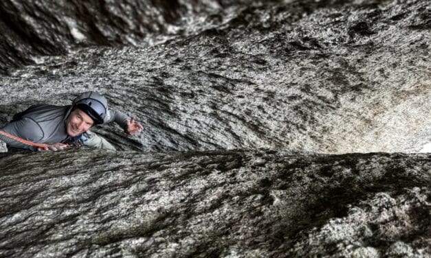 <span style="font-size:1.5em;"> ESCALADE </span><br> Voie des cheminées <br> /// 1,2 et 3 aout 2026 /// <br><span style="COLOR: #B0CC00;"> Places disponibles </span>