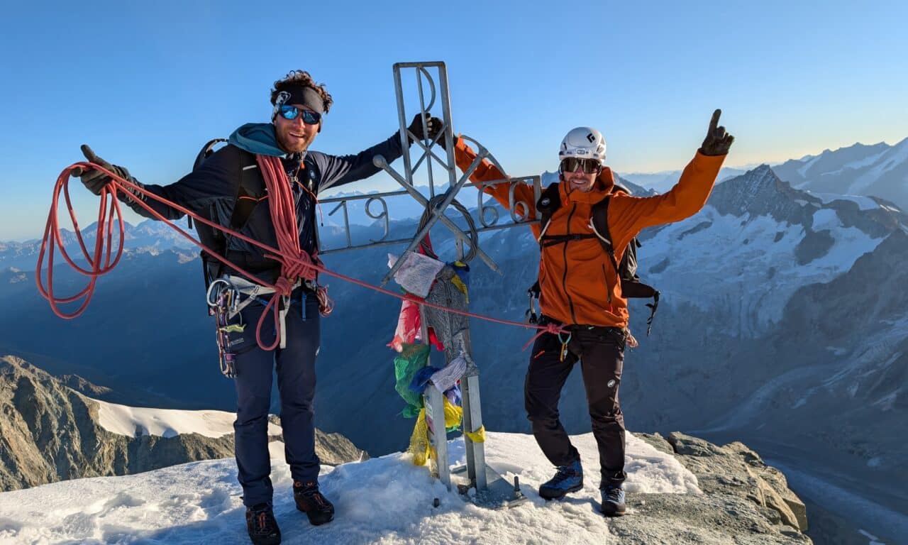 <span style="font-size:1.5em;"> ALPINISME </span><br> Dent Blanche <br> /// 1-2 août 2026 /// <br><span style="color: #b0cc00;"> Place disponible </span>