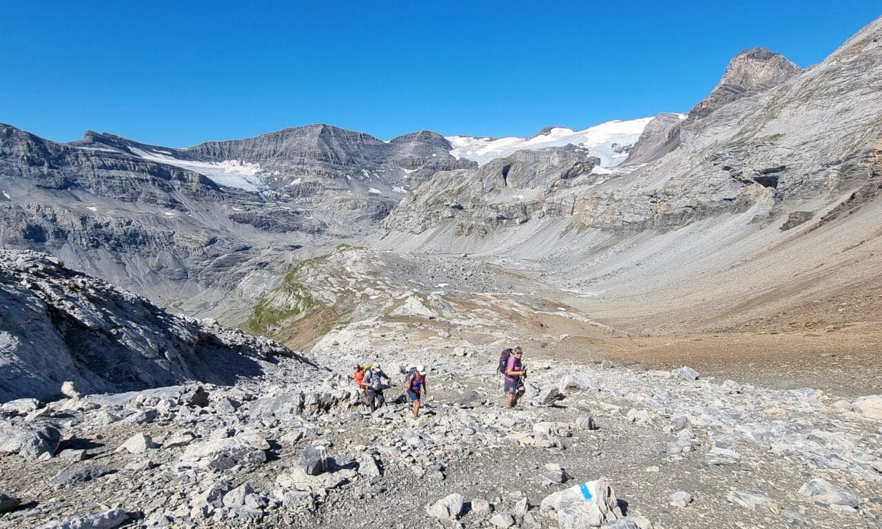 <span style="font-size:1.5em;"> TREK </span>loëch<br> Mini trek Adelboden-Rote Totz-Leukerbad<br> /// 22-23 Juillet 2026 /// <br><span style="color: #b0cc00;"> Places Disponibles </span>
