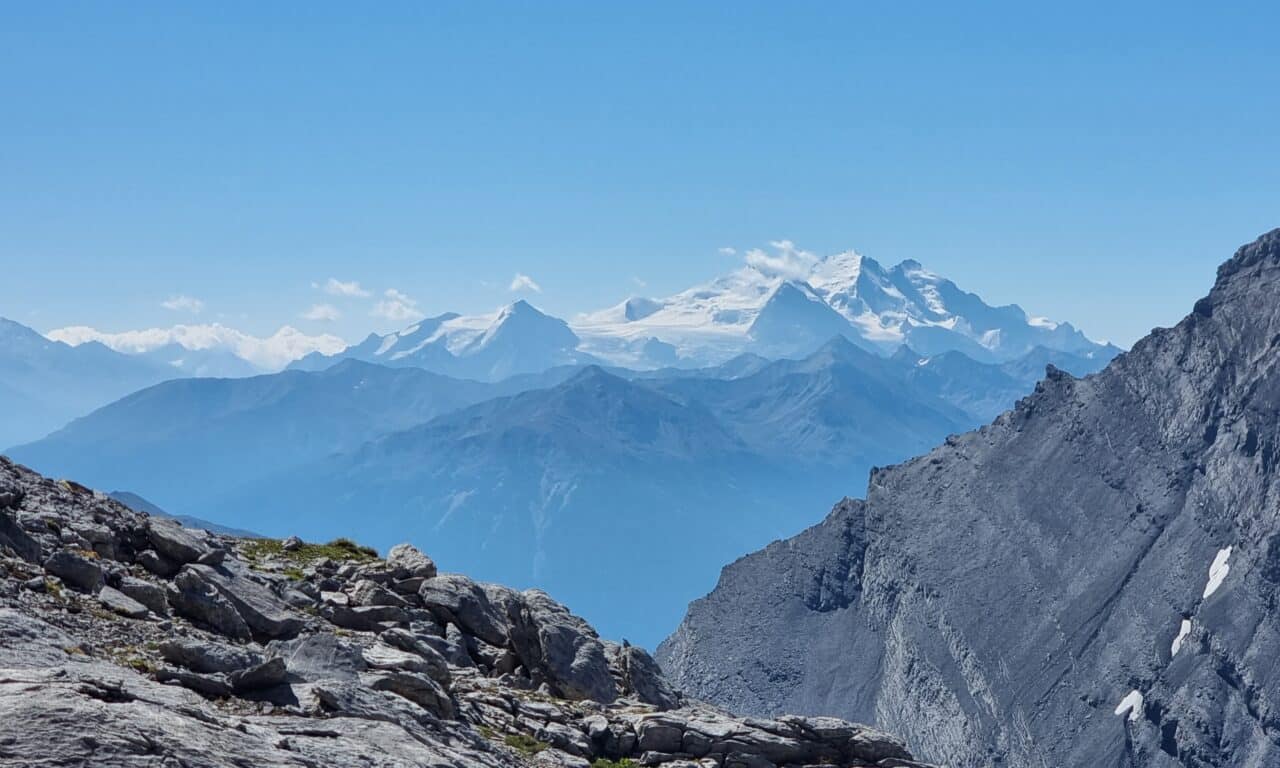 <span style="font-size:1.5em;"> TREK </span>loëch<br> Mini trek Adelboden-Rote Totz-Leukerbad<br> /// 22-23 Juillet 2026 /// <br><span style="color: #b0cc00;"> Places Disponibles </span>