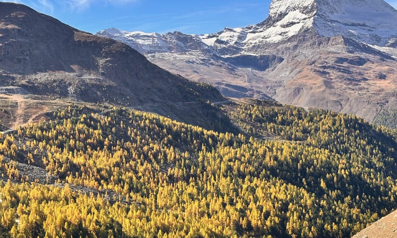 <span style="font-size:1.5em;"> NATURE </span><br/> E-bike Furka Zermatt  <br/> ///10 au 12 octobre 2026 /// <br/><span style="color: #b0cc00;"> Places disponibles </span>