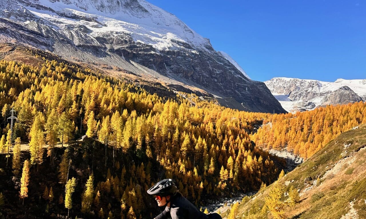 <span style="font-size:1.5em;"> NATURE </span><br/> E-bike Zermatt  <br/> /// octobre 2026 /// <br/><span style="color: #b0cc00;"> Places disponibles </span>